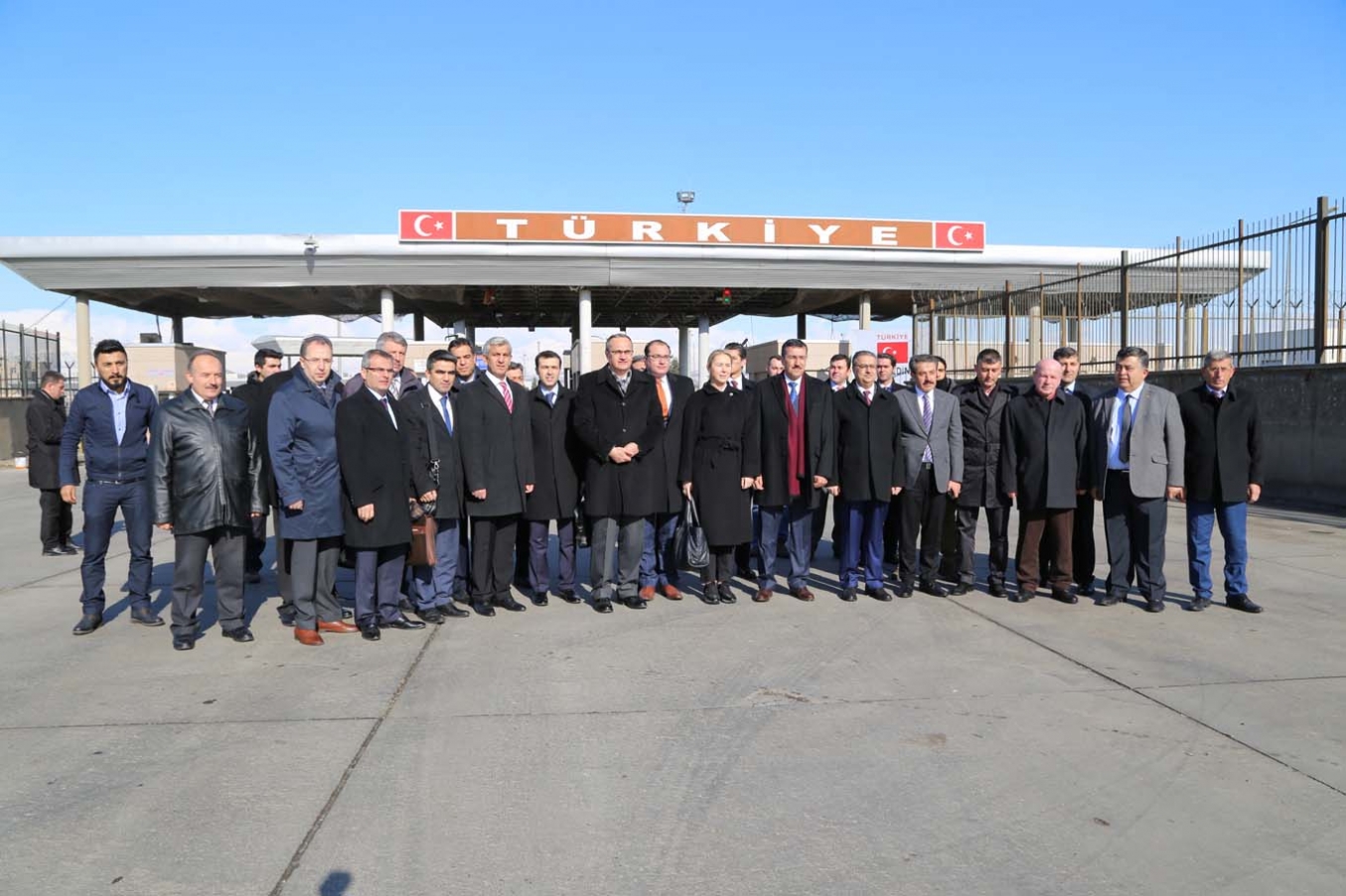 Bakan Tüfenkçi: “Habur Sınır Kapısı açılacak “ Bakan Tüfenkçi: “Habur Sınır Kapısı açılacak “